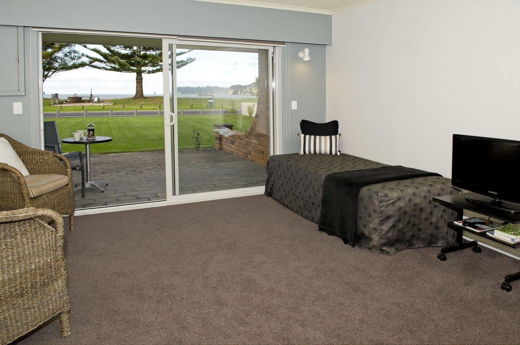 The Oceanside Motel Whitianga Exterior foto